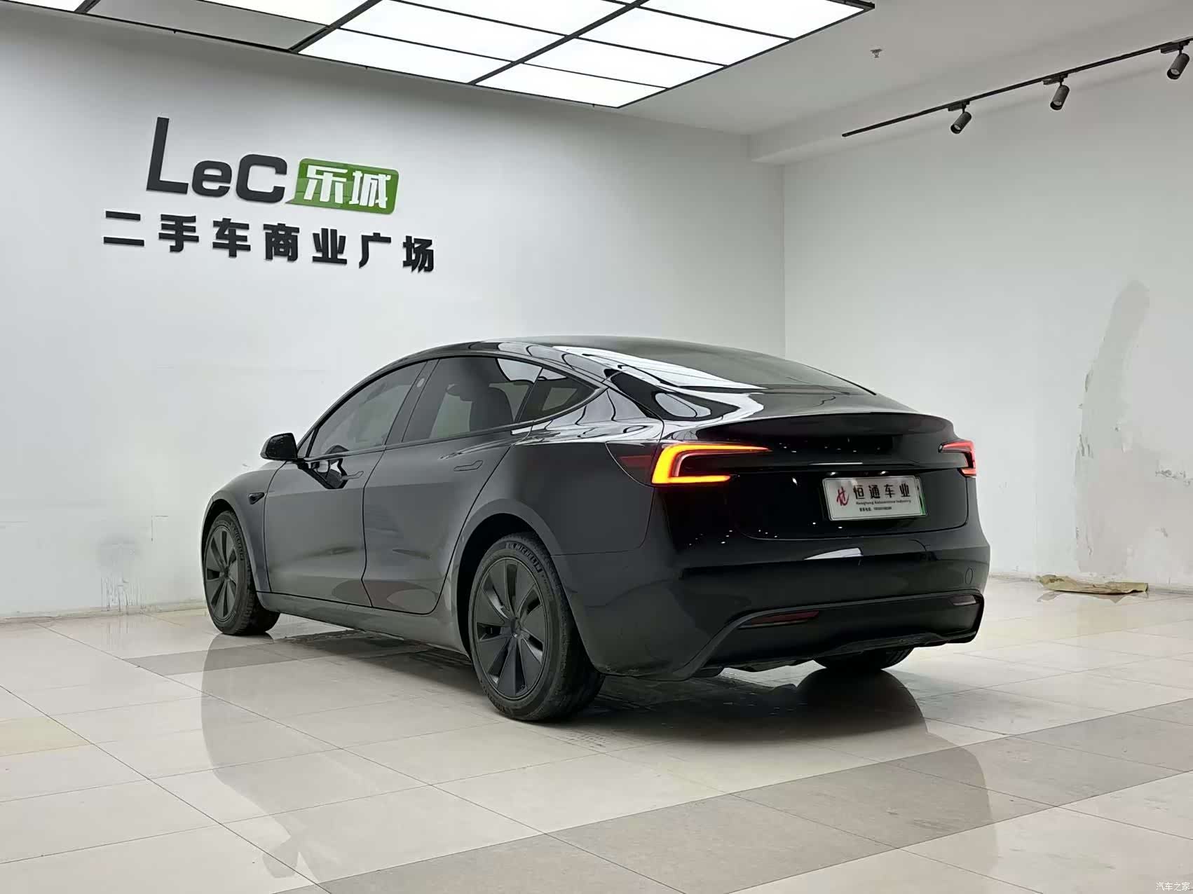 Tesla Model 3, 2023 6