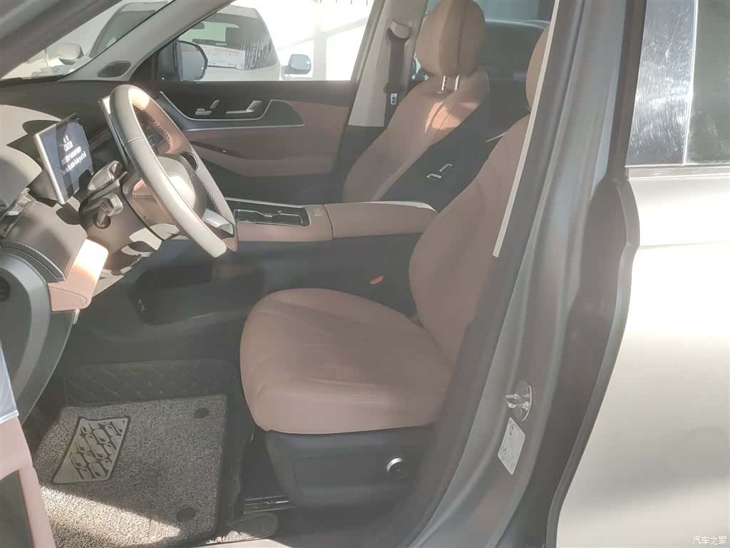 Chery Tiggo 8, 2024 11