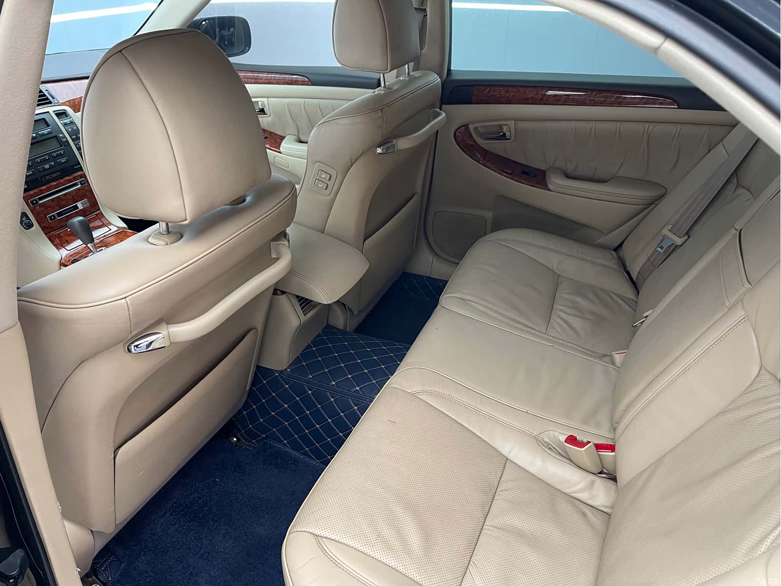 Toyota Crown, 2008 10