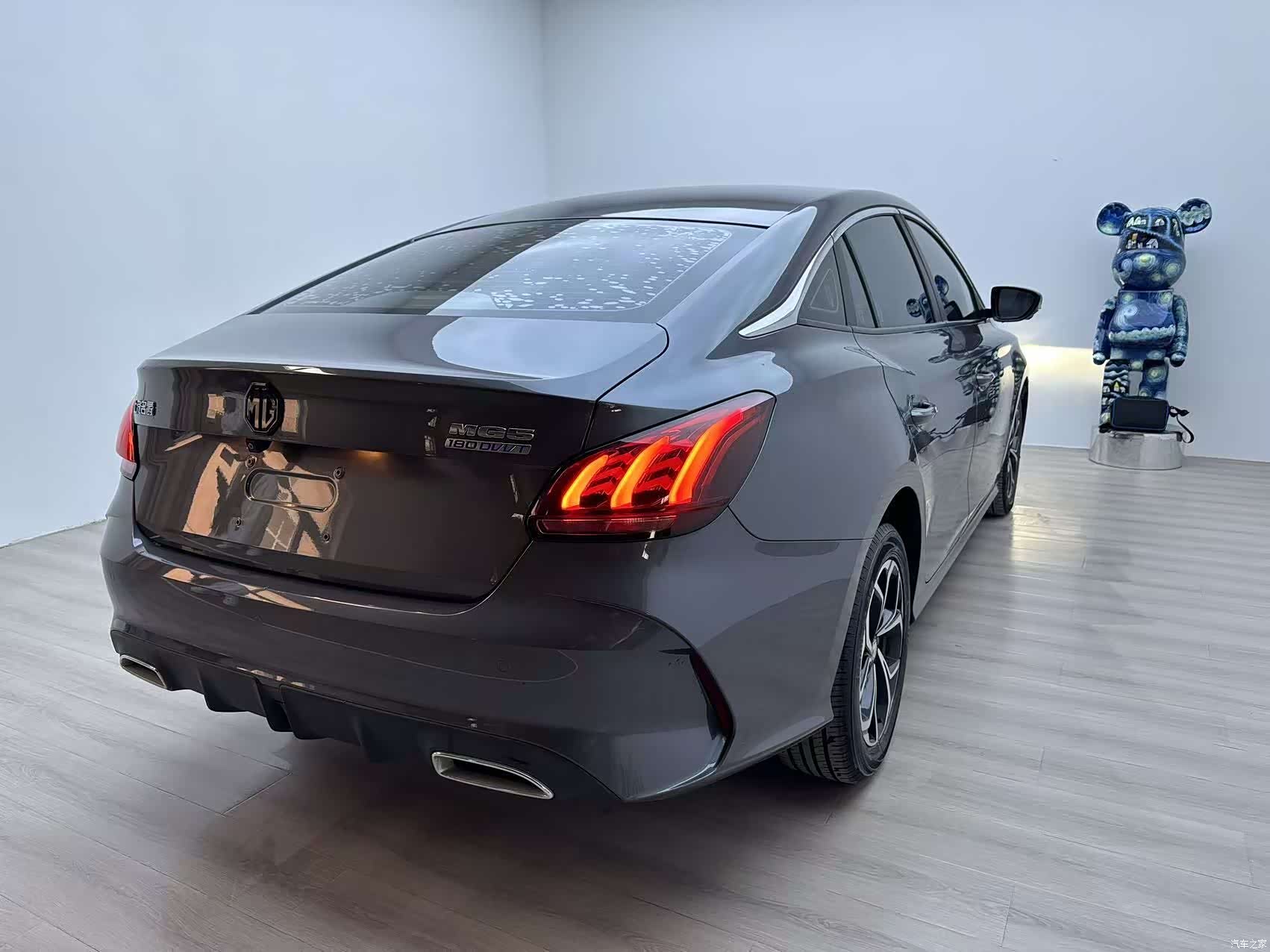 MG MG5, 2023 все фото
