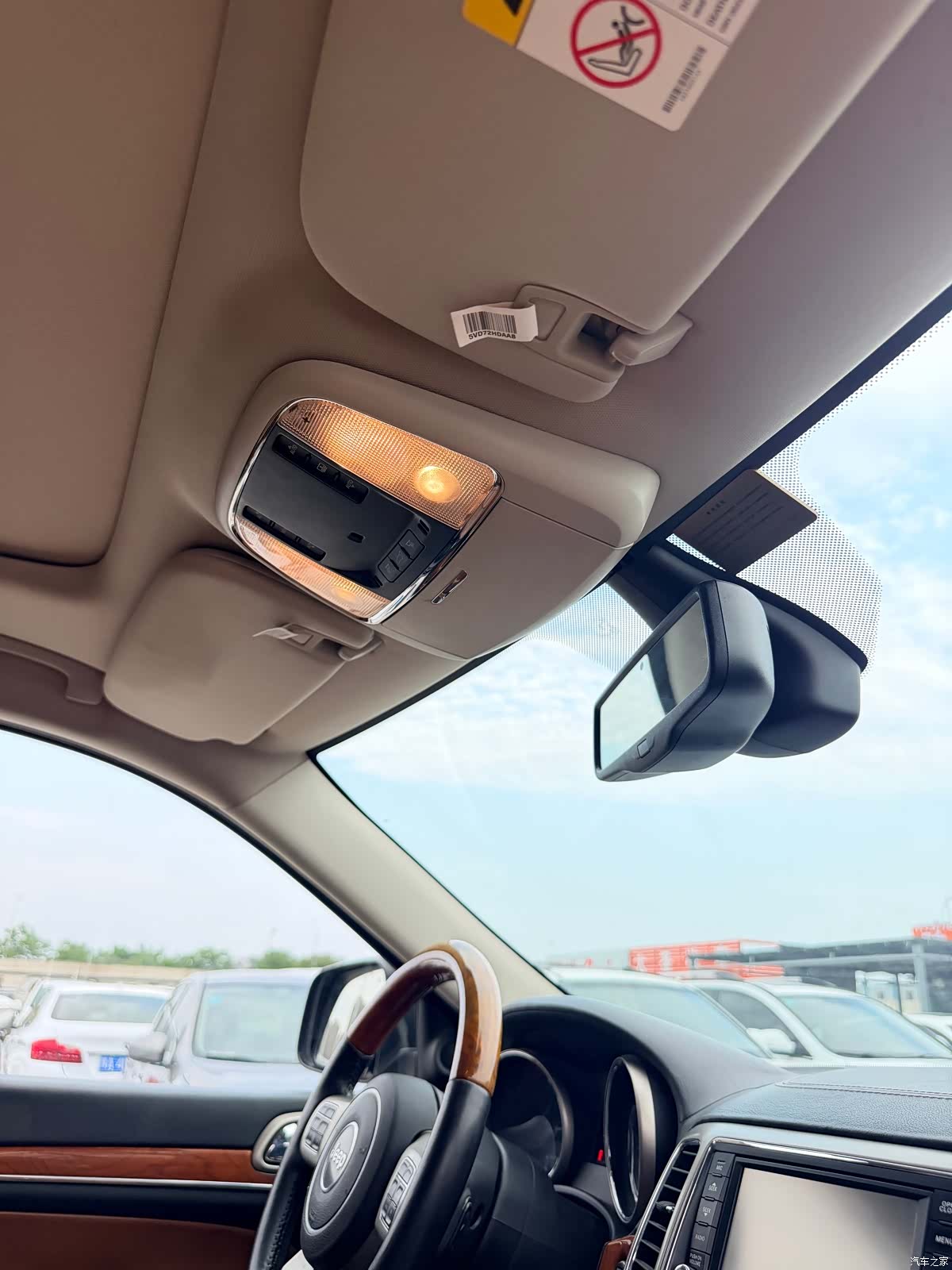 Jeep Grand Cherokee, 2012 23