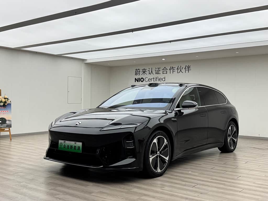 NIO ET5