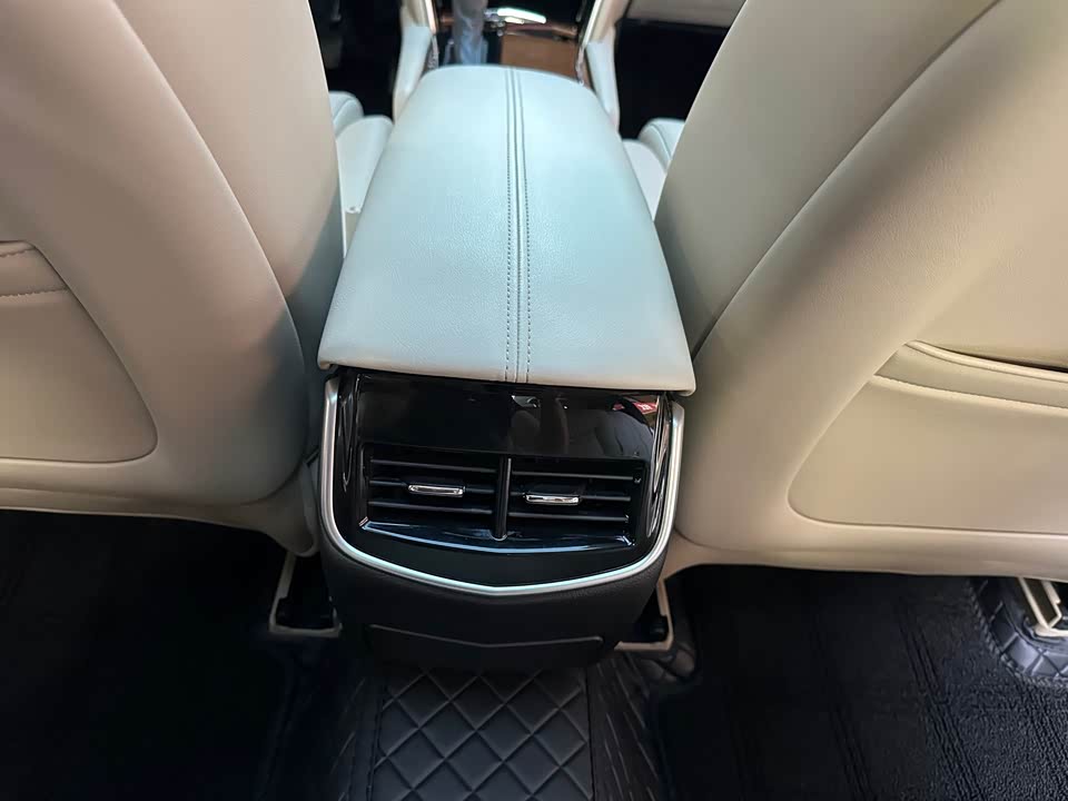 Cadillac XTS Cadillac XTS
