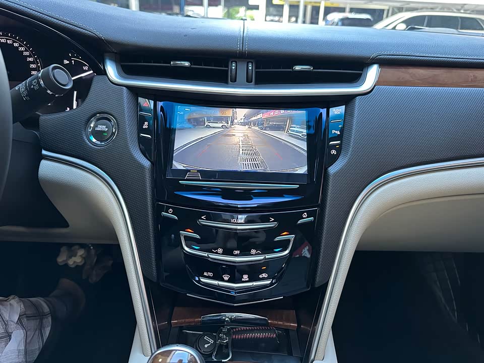 Cadillac XTS Cadillac XTS