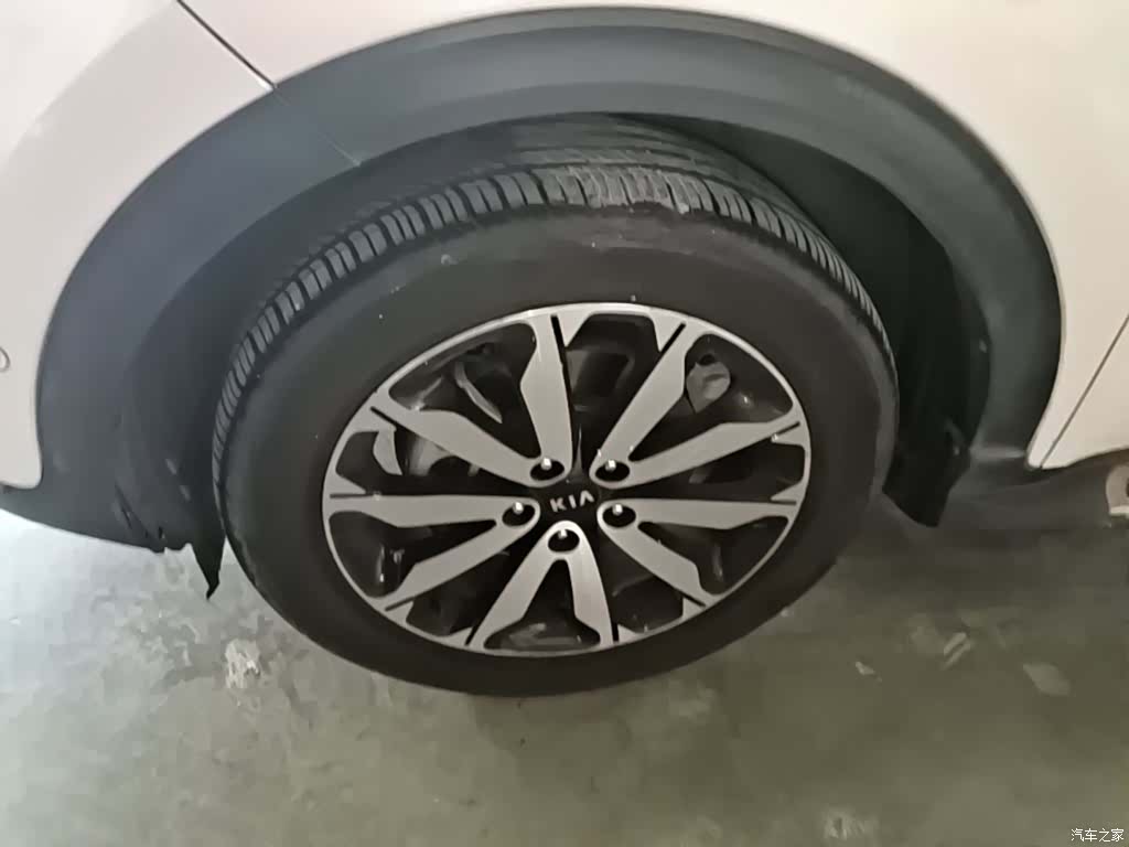 Kia KX5, 2016 23