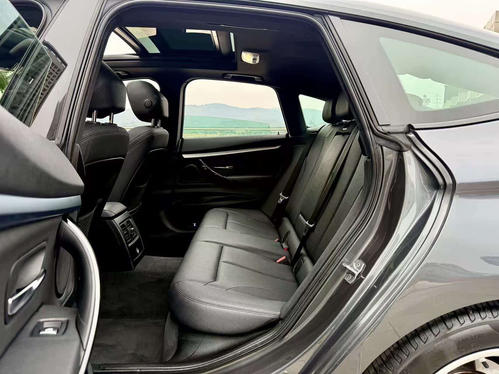BMW 3 Series, 2019 6