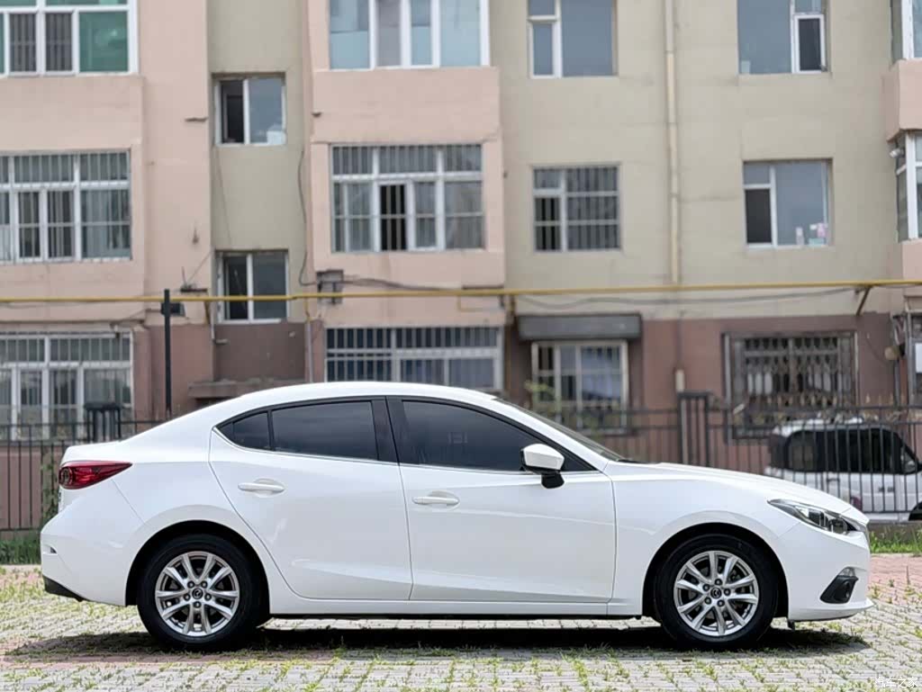 Mazda Mazda3, 2016 6