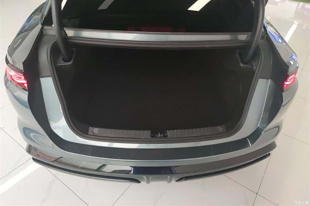 BYD Han, 2025 4