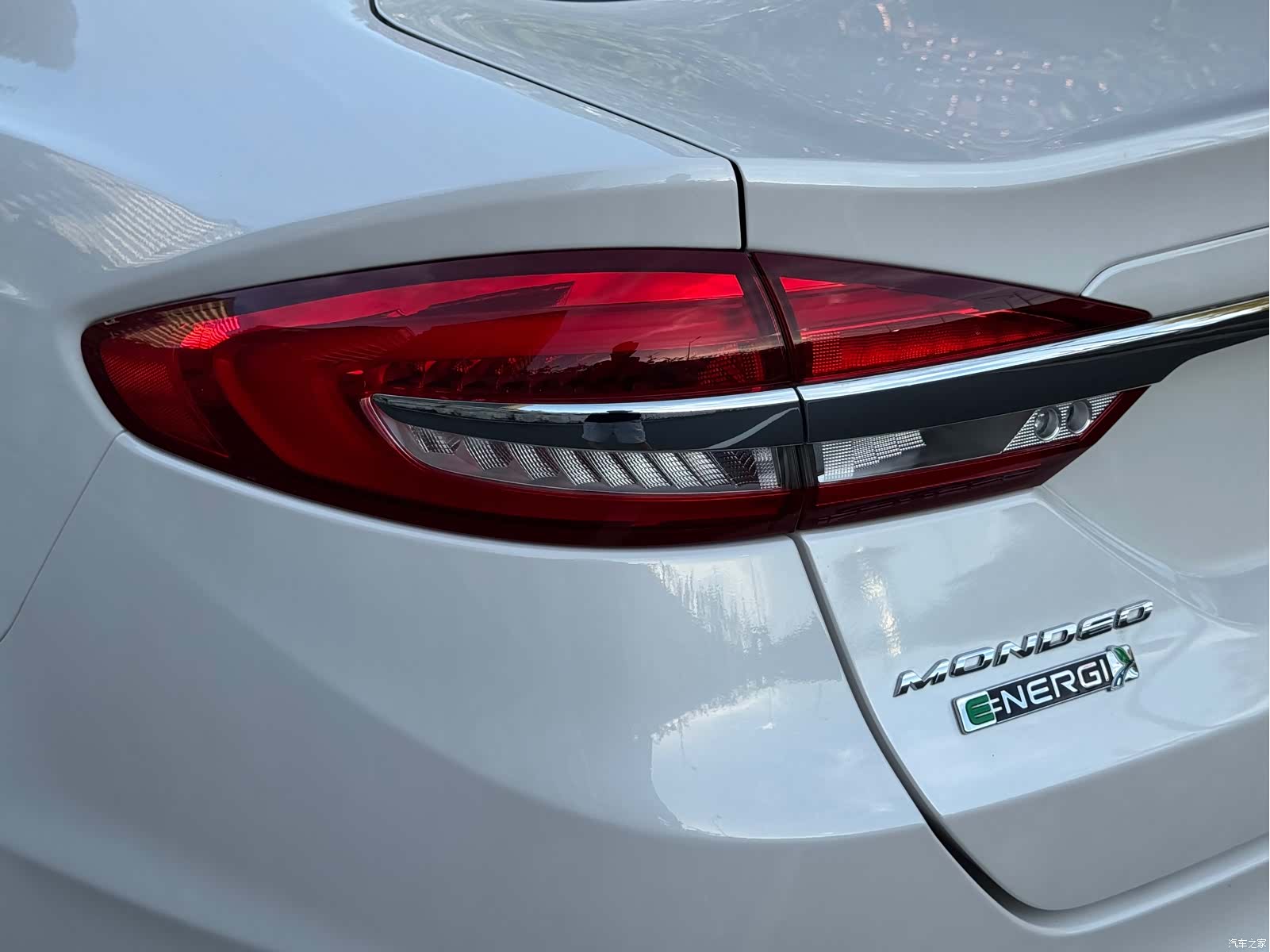 Ford Mondeo, 2018 18