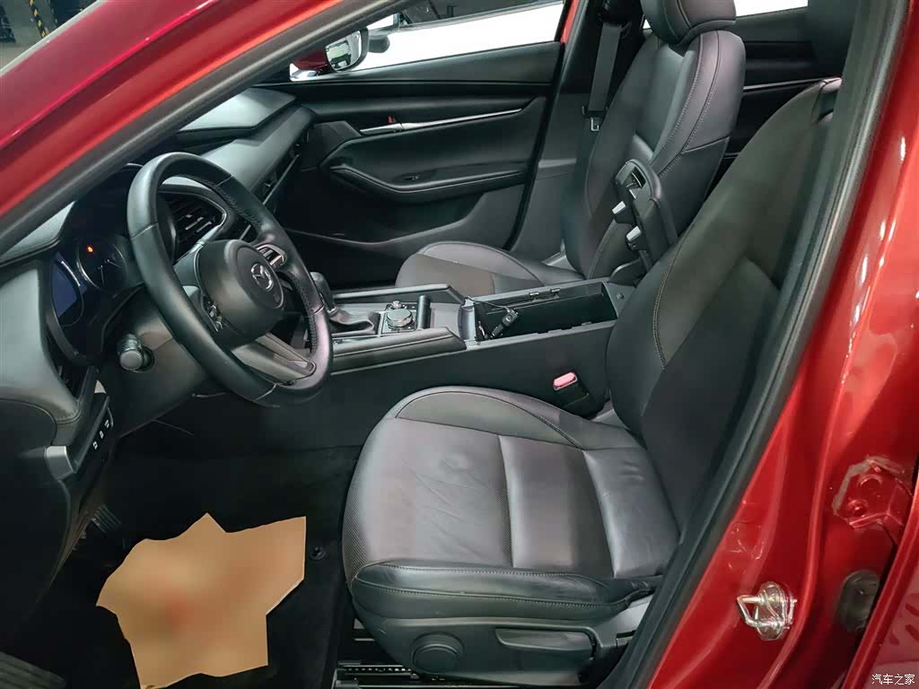 Mazda Mazda3, 2020 15