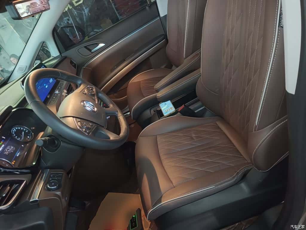 Buick GL8, 2022 15