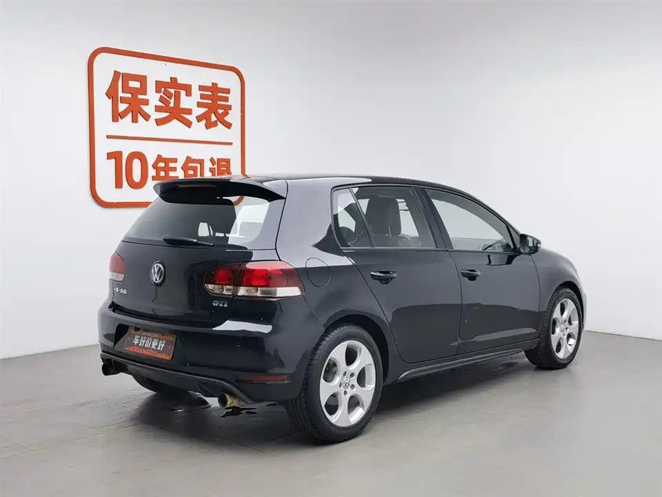 Volkswagen Golf GTI