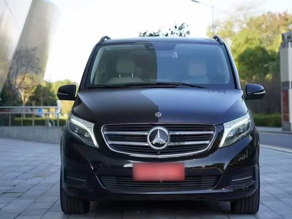 Mercedes-Benz V-class