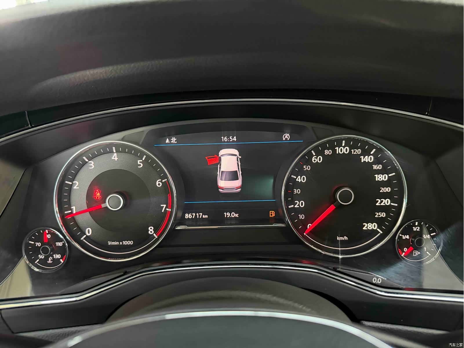 Volkswagen Phideon, 2020 11