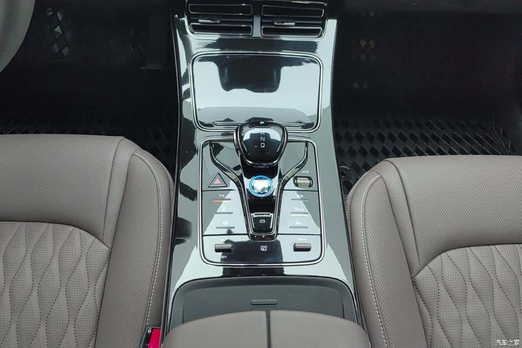 BYD Han, 2024 16
