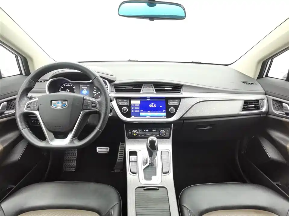 Geely Emgrand GS