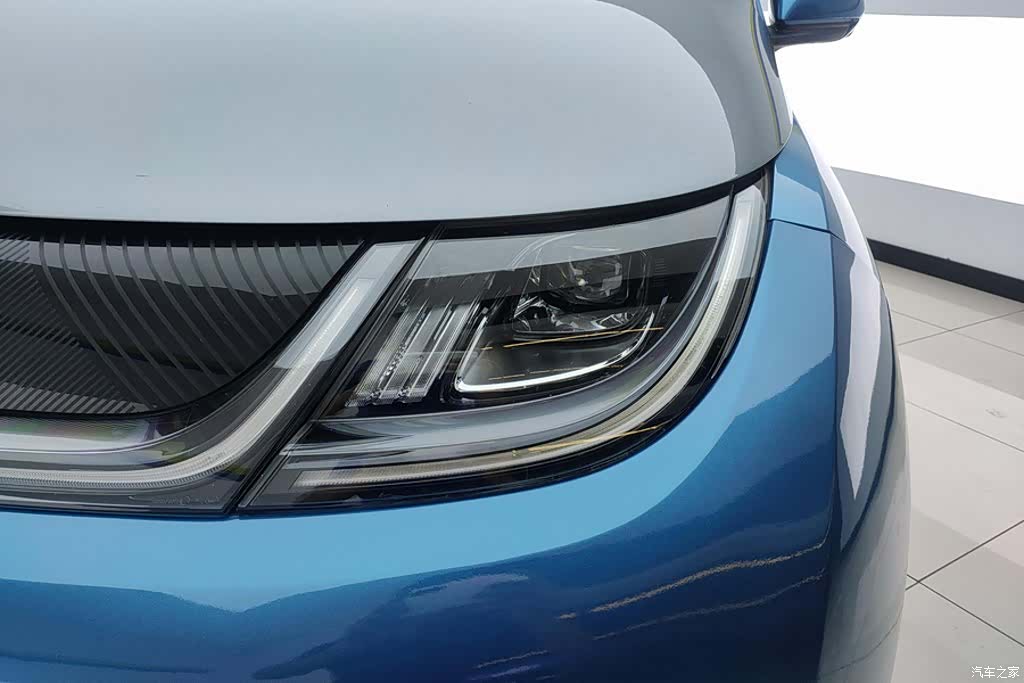 BYD Dolphin, 2022 все фото