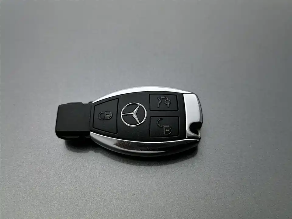 Mercedes-Benz GLA Mercedes-Benz GLA