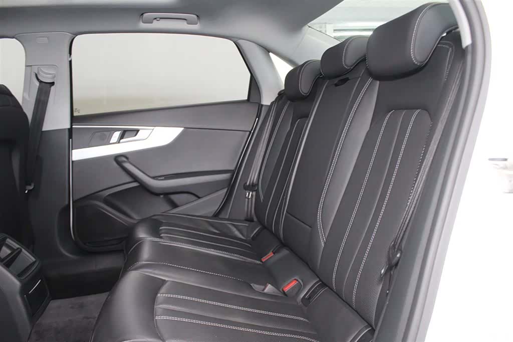 Audi A4L, 2024 8