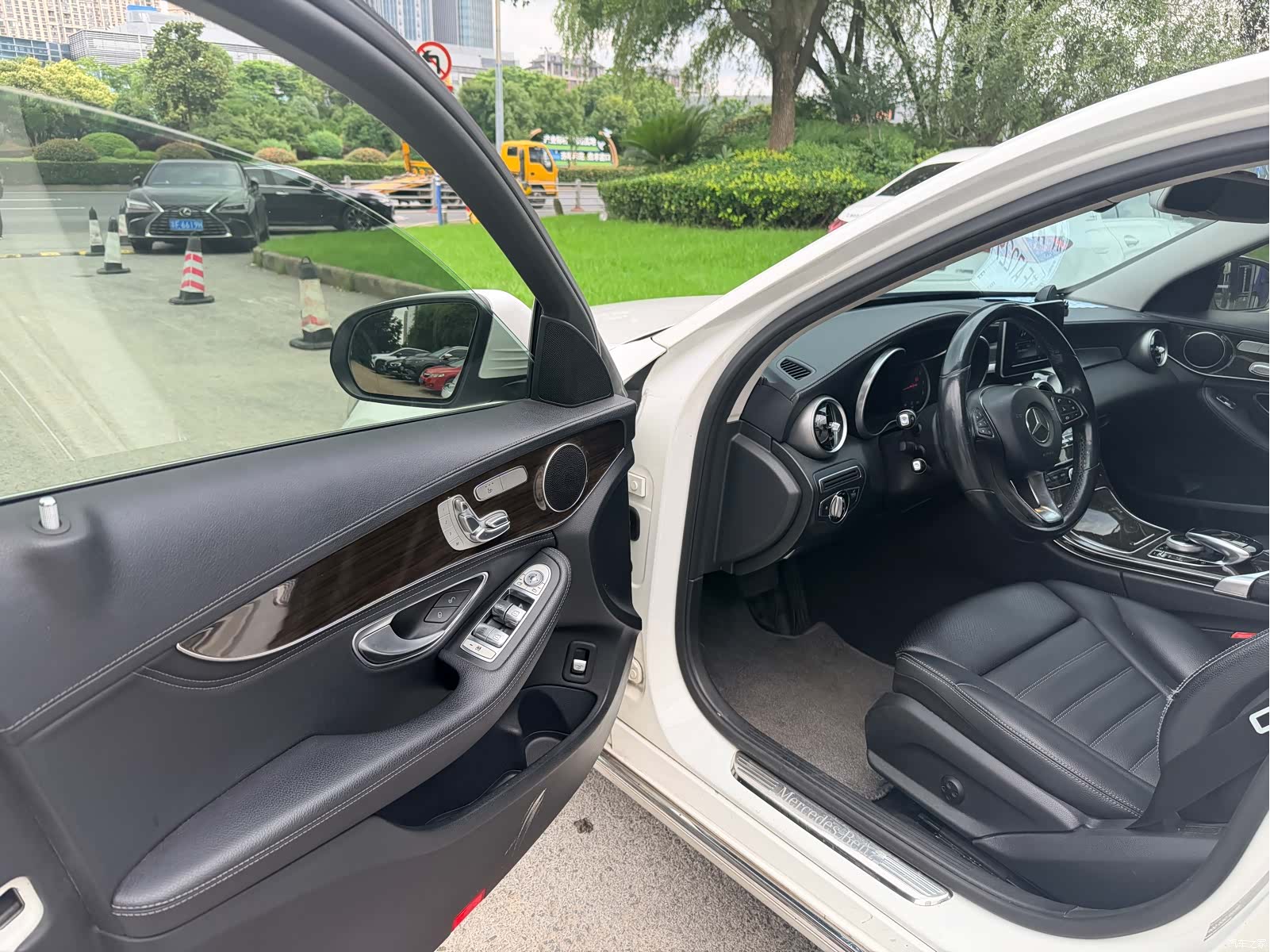 Mercedes-Benz C-Class, 2015 9