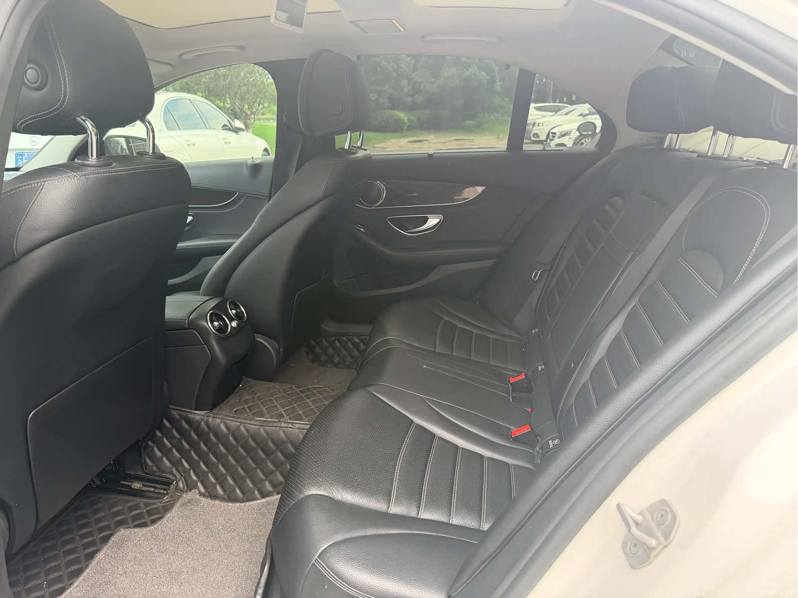 Mercedes-Benz C-Class, 2015 10