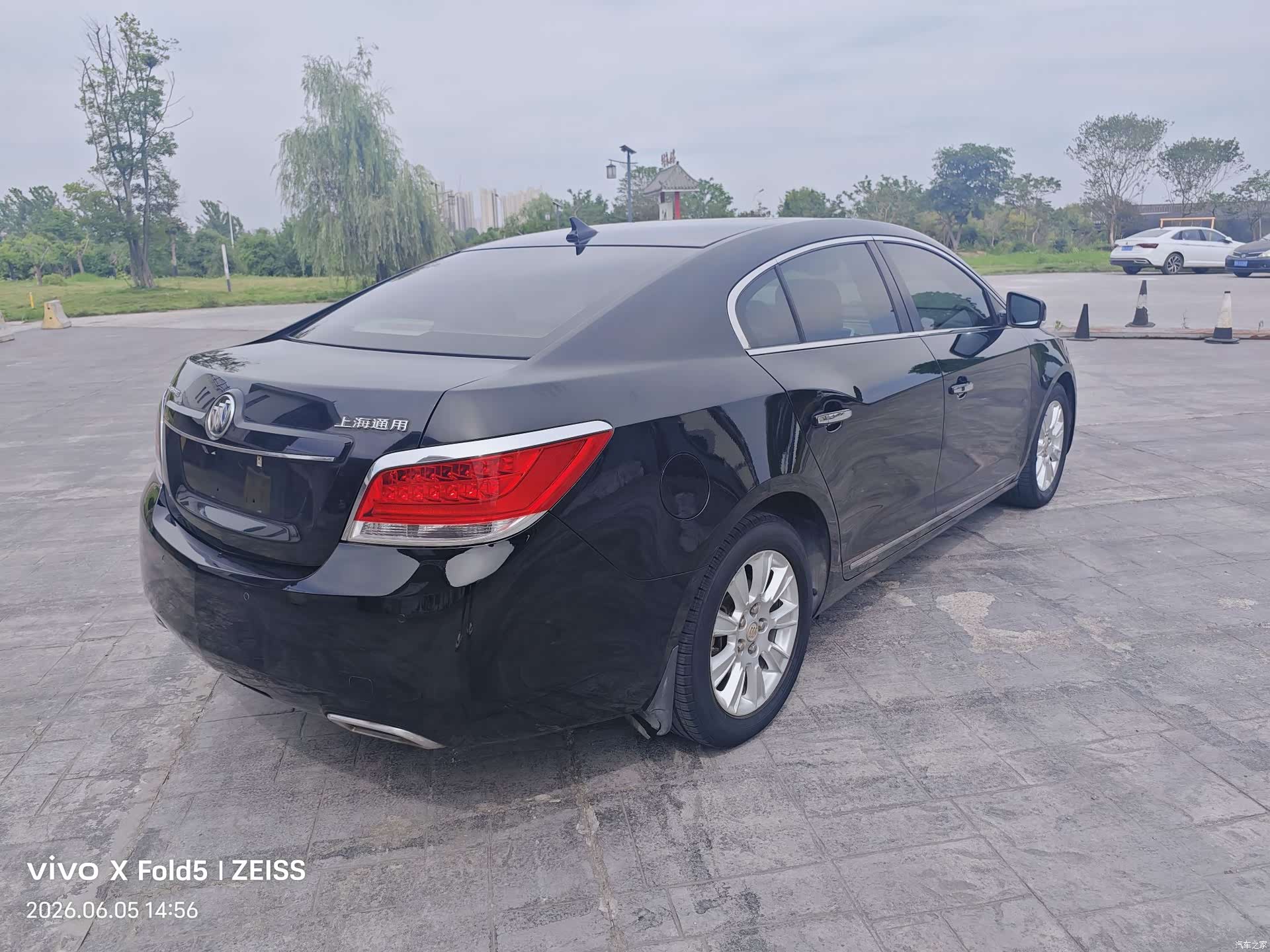 Buick LaCrosse, 2011 9