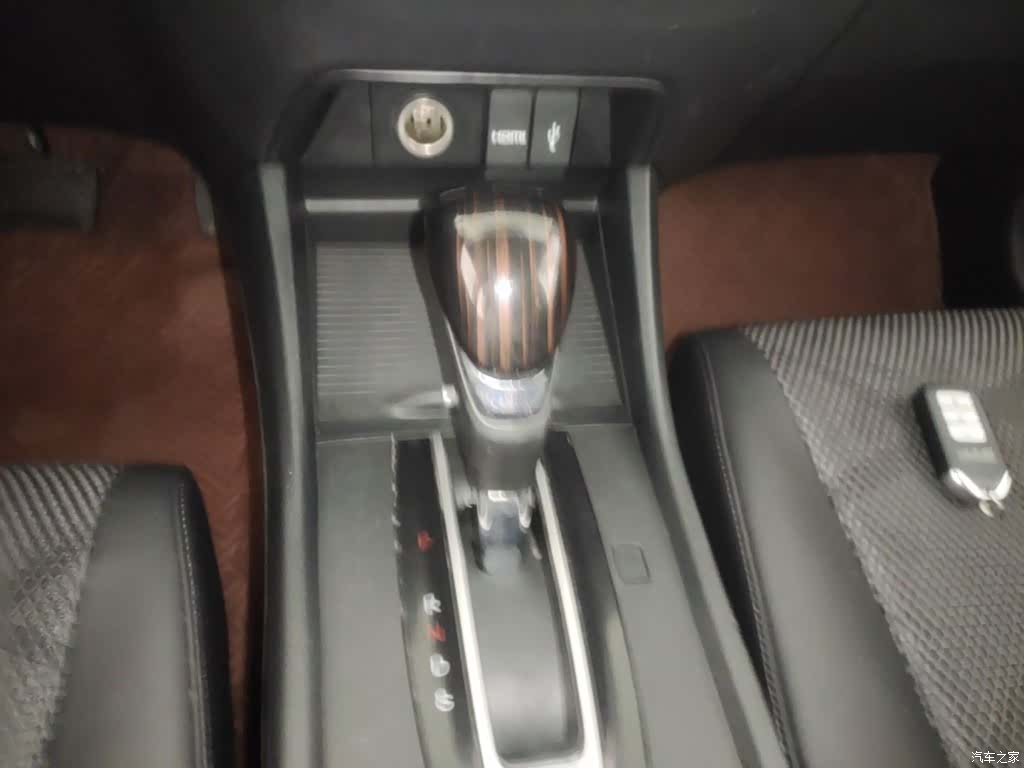 Honda Jade, 2016 14