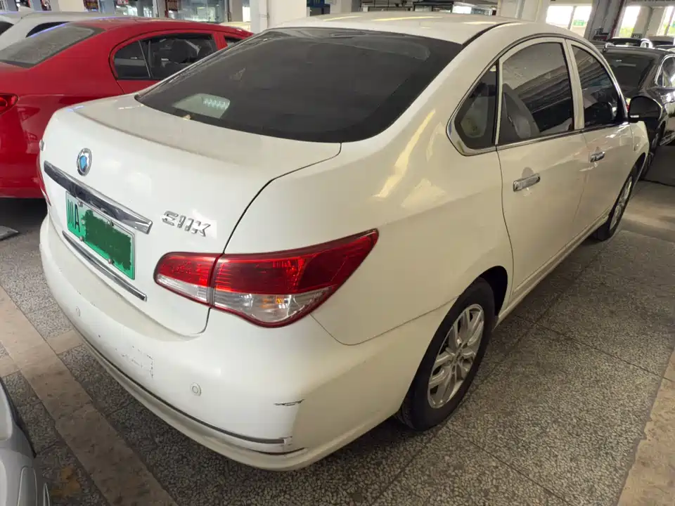 Dongfeng Junfeng E11K