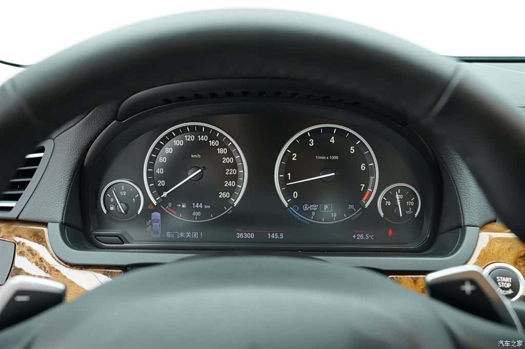 BMW 7 Series, 2015 все фото