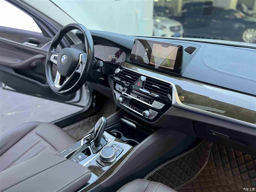 BMW 5 Series, 2019 9