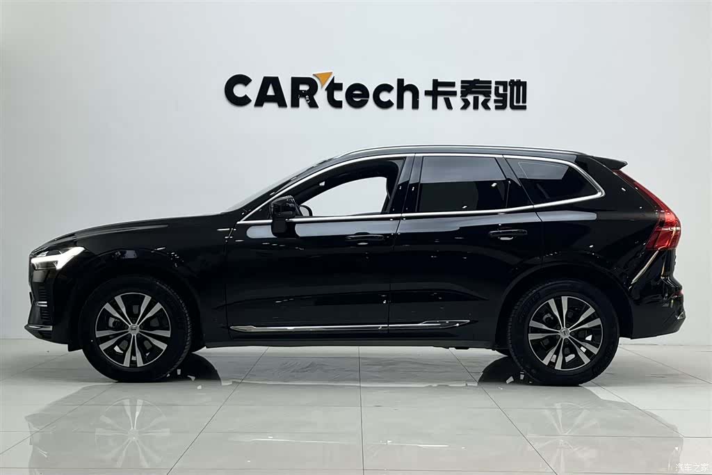 Volvo XC60, 2022 все фото