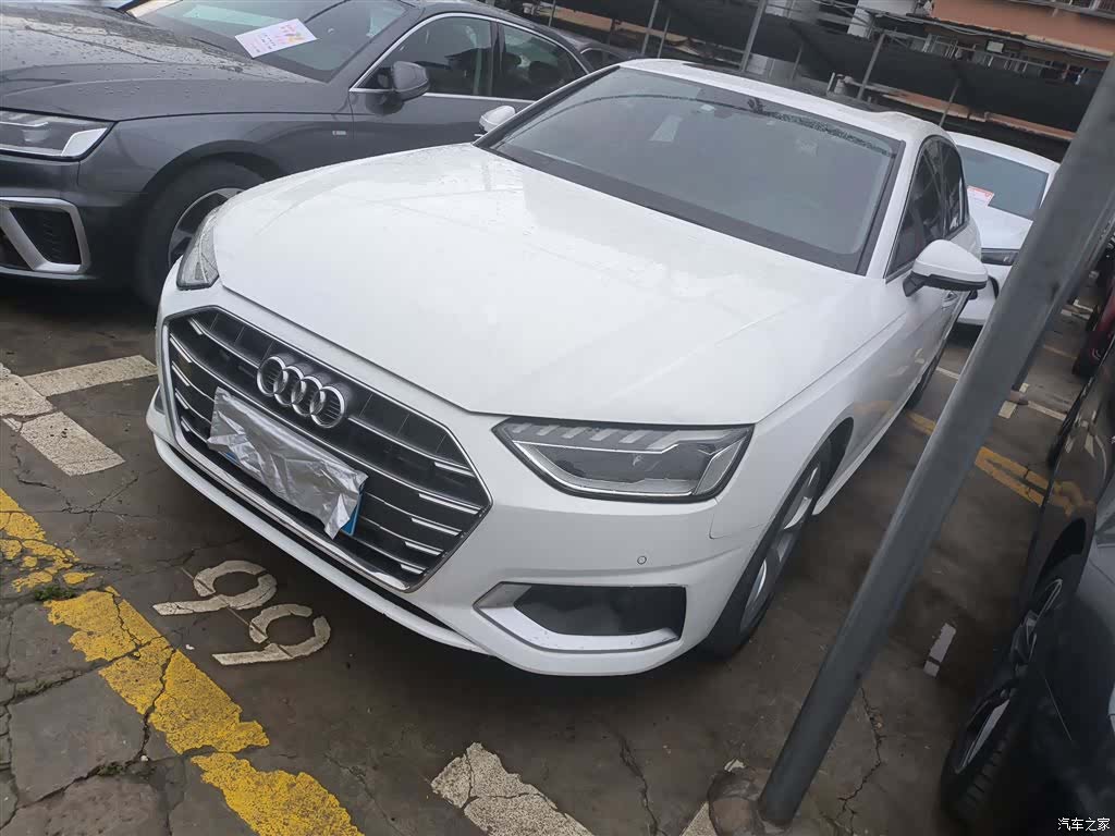 Audi A4L, 2021 1