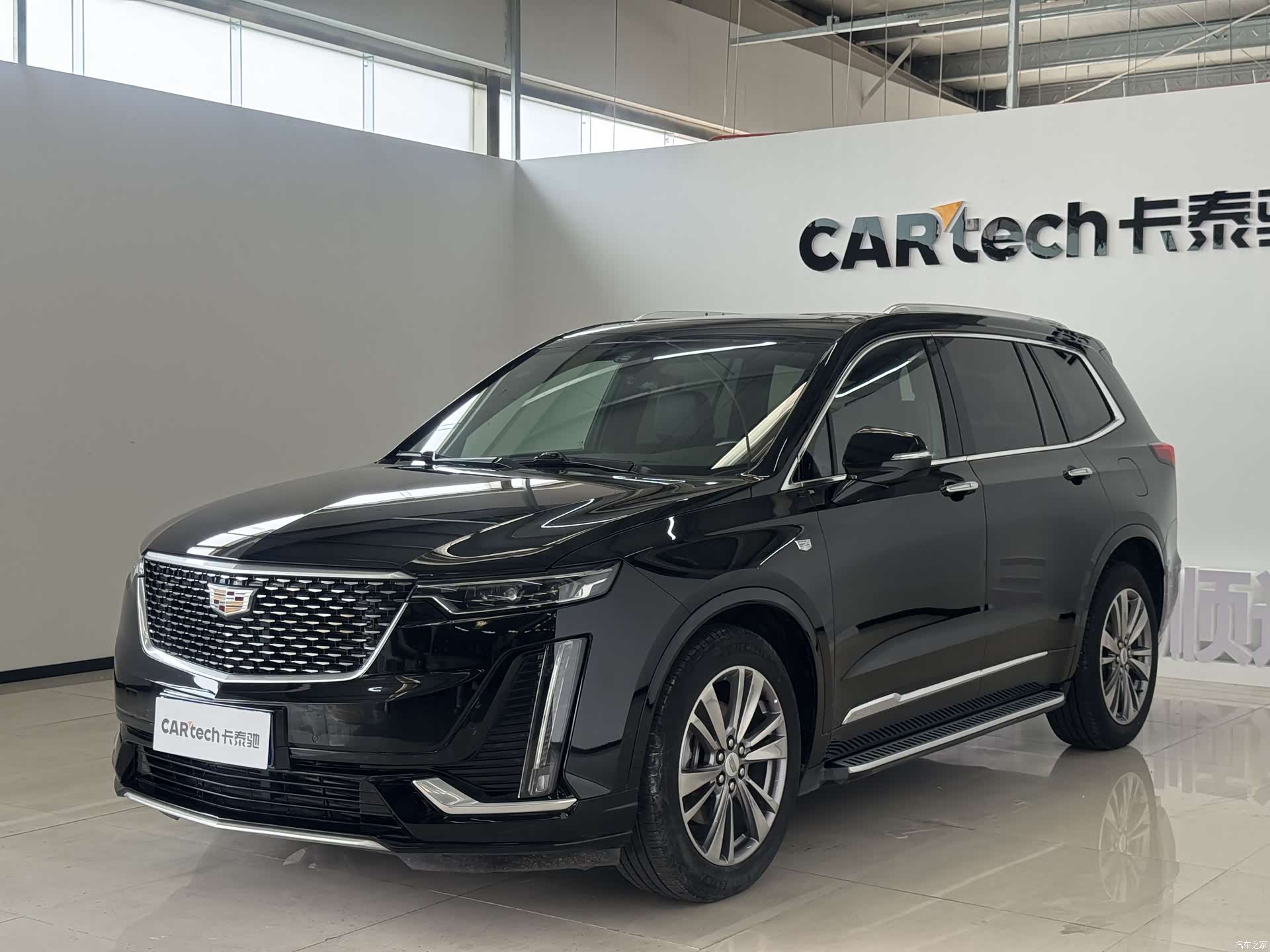 Cadillac XT6