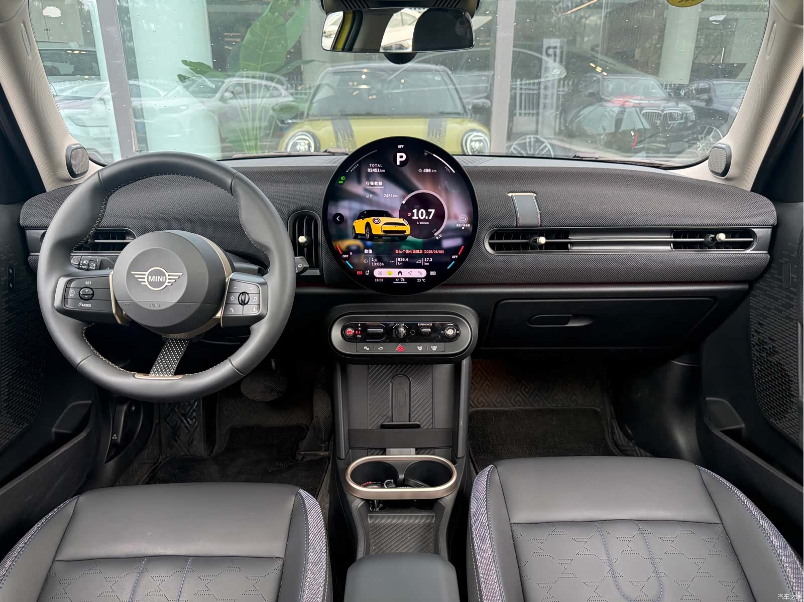 Mini Cooper, 2024 все фото