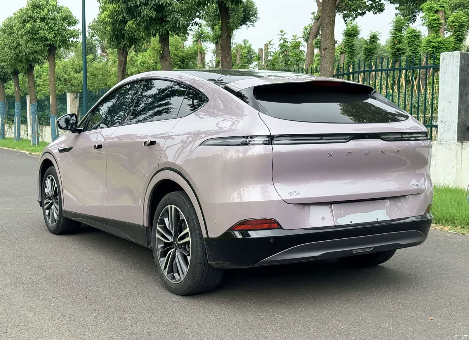 Xpeng G6, 2023 все фото