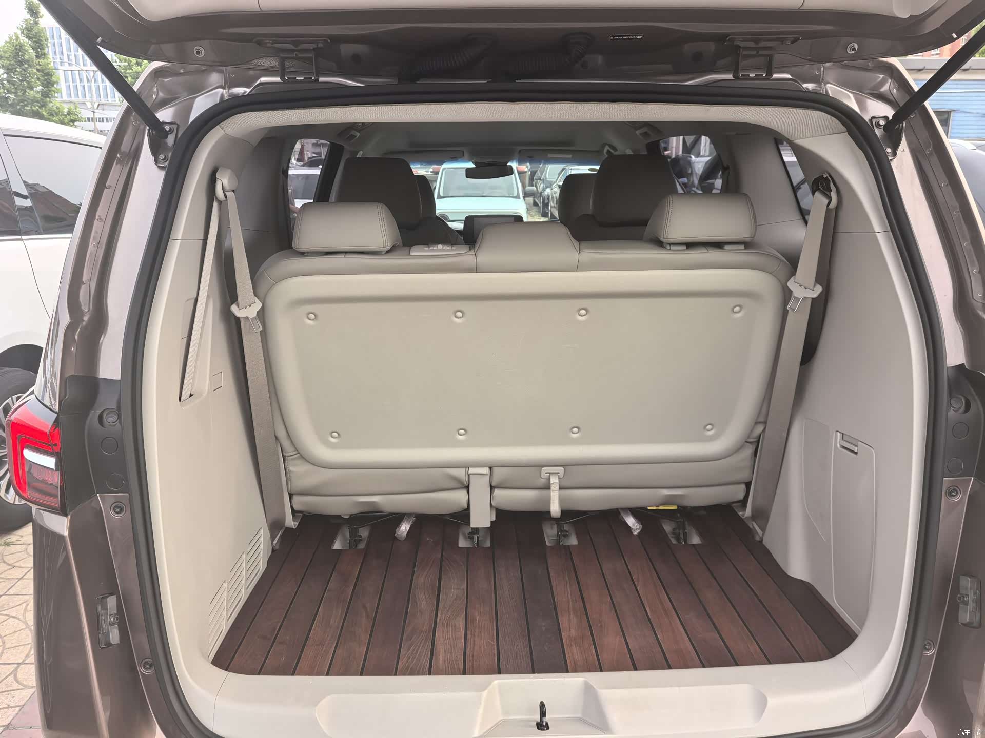 Buick GL8, 2020 все фото