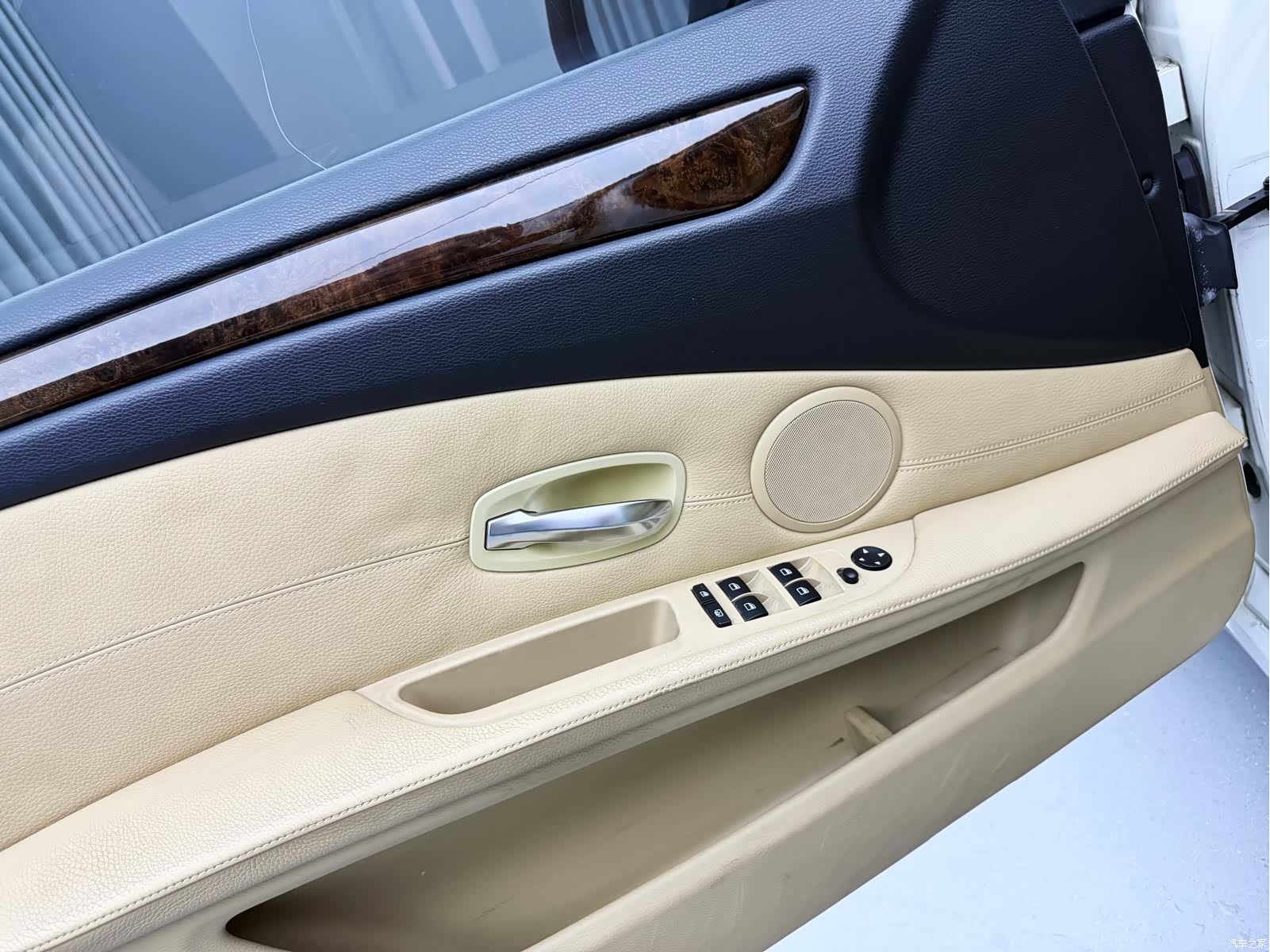 BMW 5 Series, 2010 8