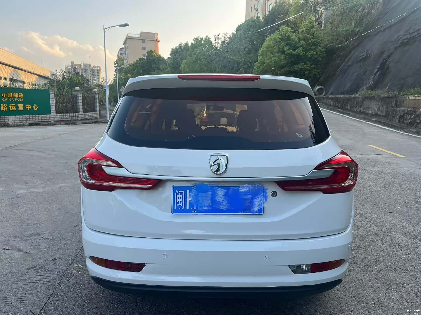 Wuling 310W, 2018 4