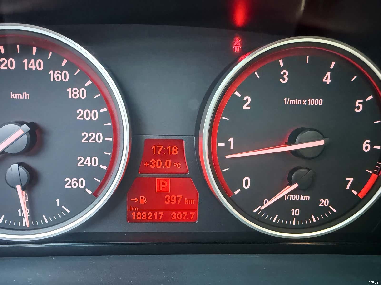 BMW 5 Series, 2010 10