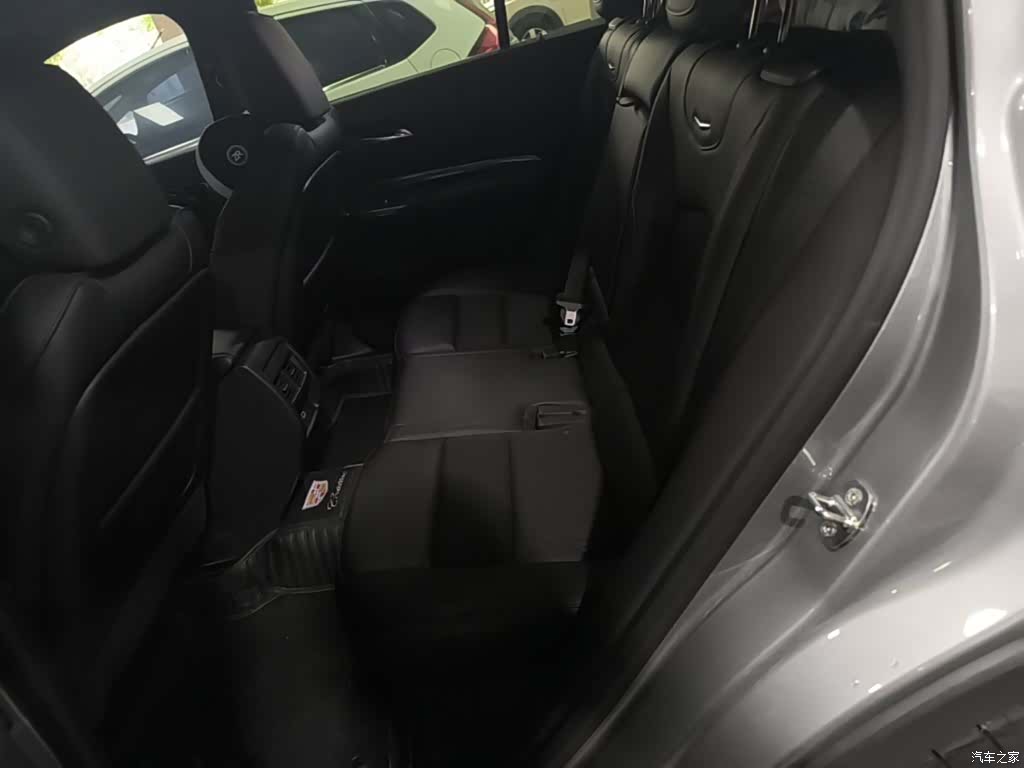 Cadillac XT4, 2023 17