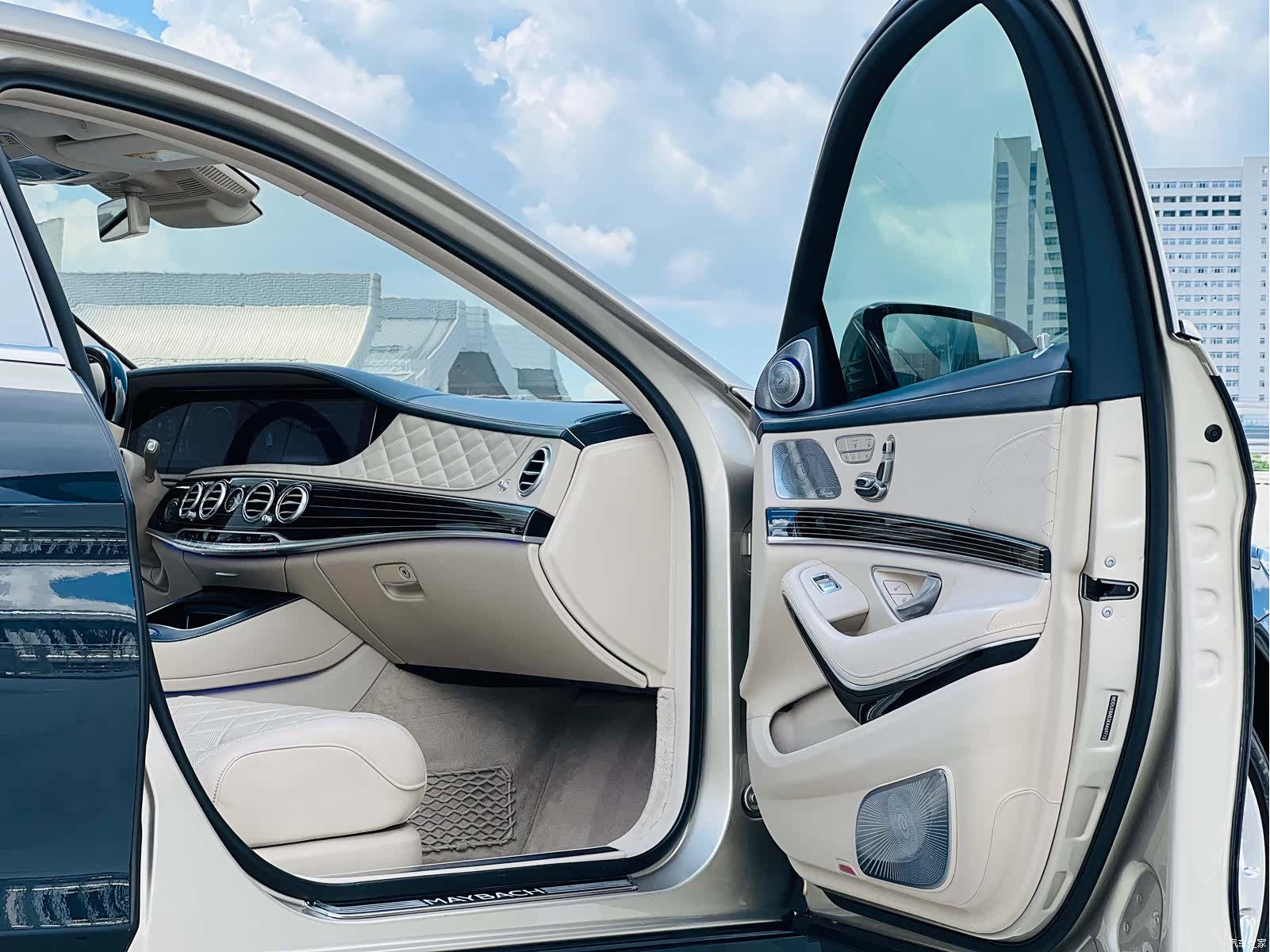Maybach S-Class, 2019 6
