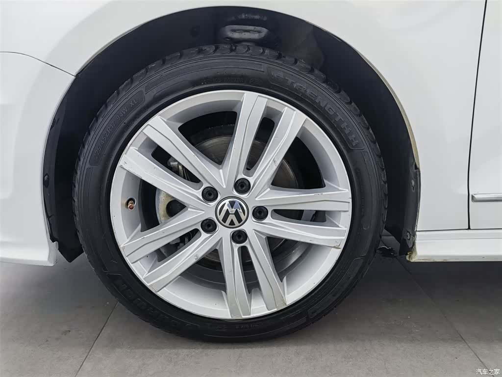 Volkswagen Sagitar, 2019 17