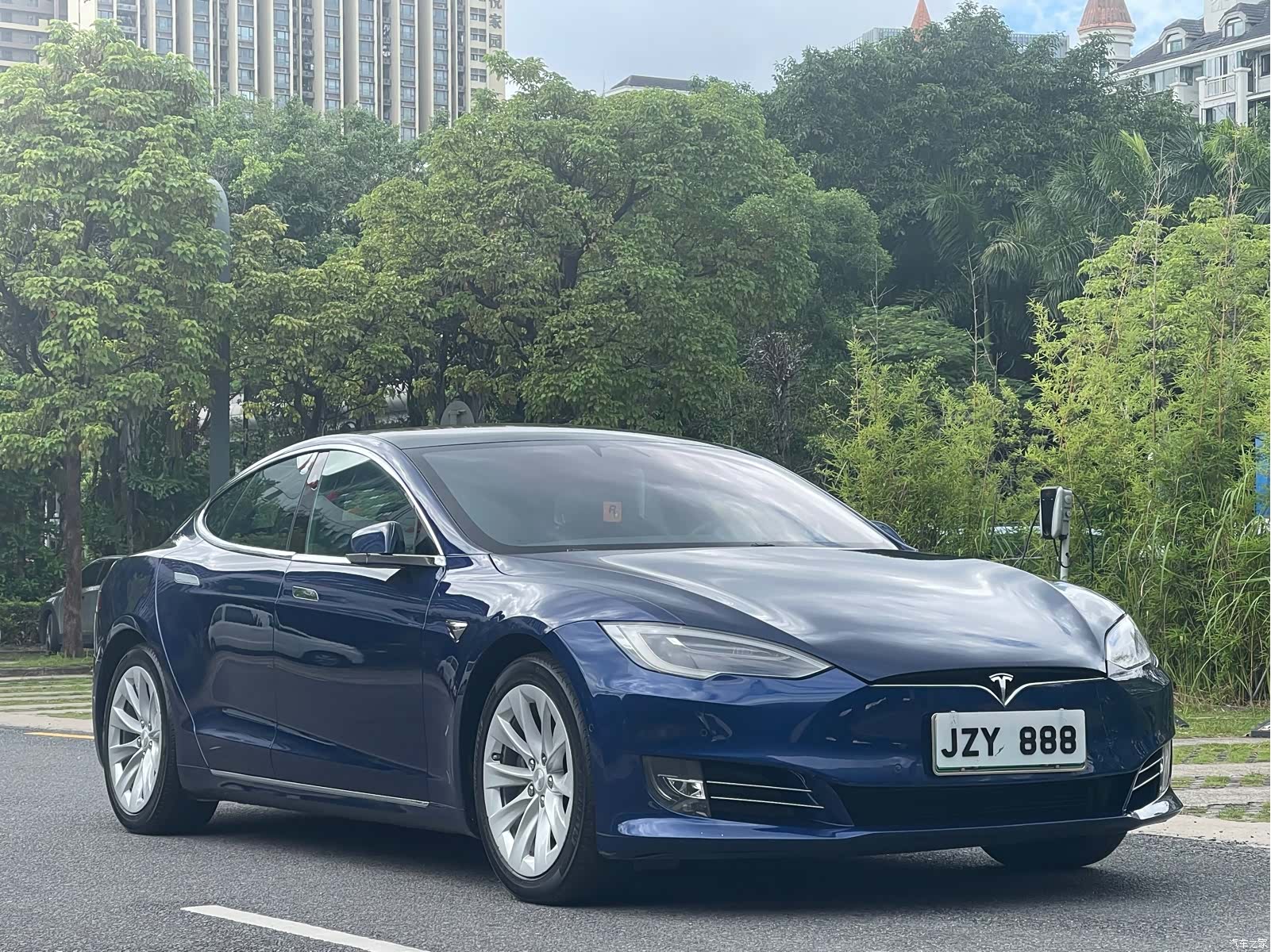 Tesla Model S, 2018 3