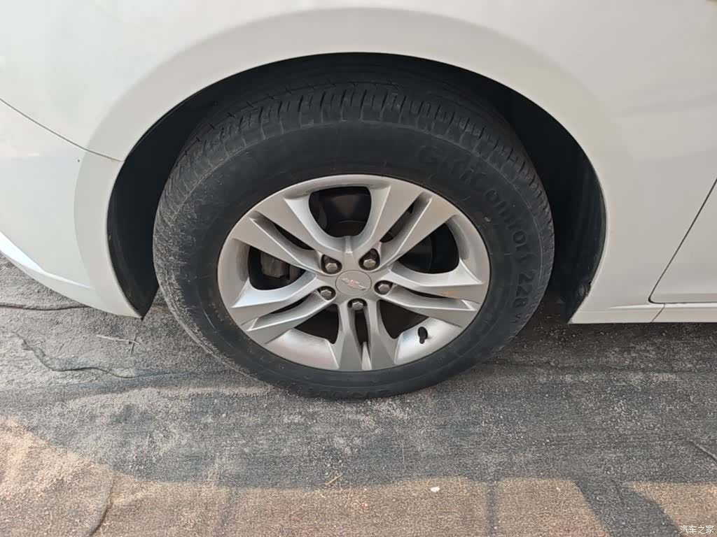 Chevrolet SE, 2016 23