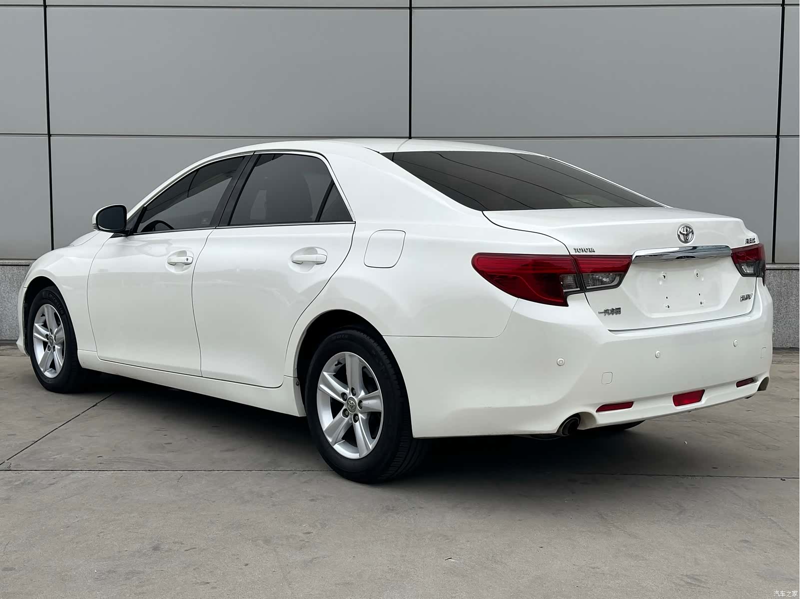 Toyota 2.5V, 2017 18