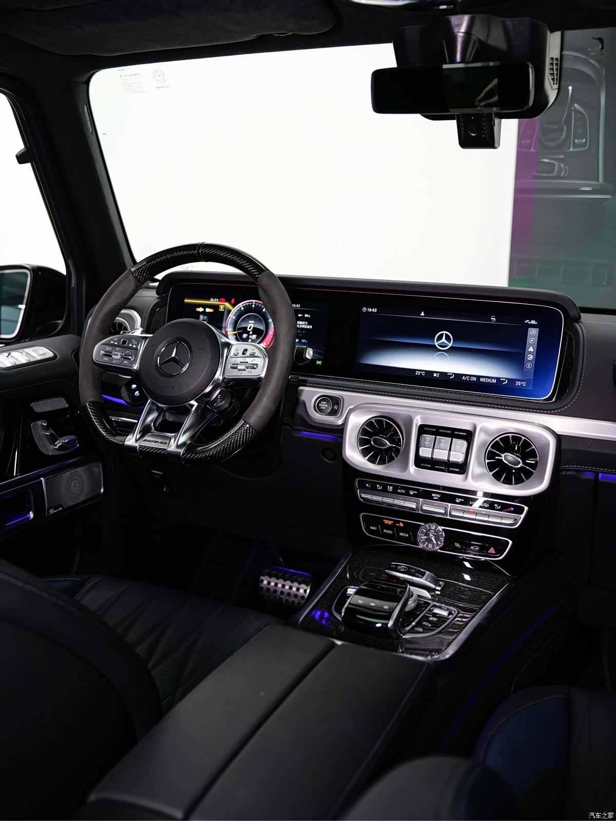 Mercedes-Benz G-Class, 2022 15