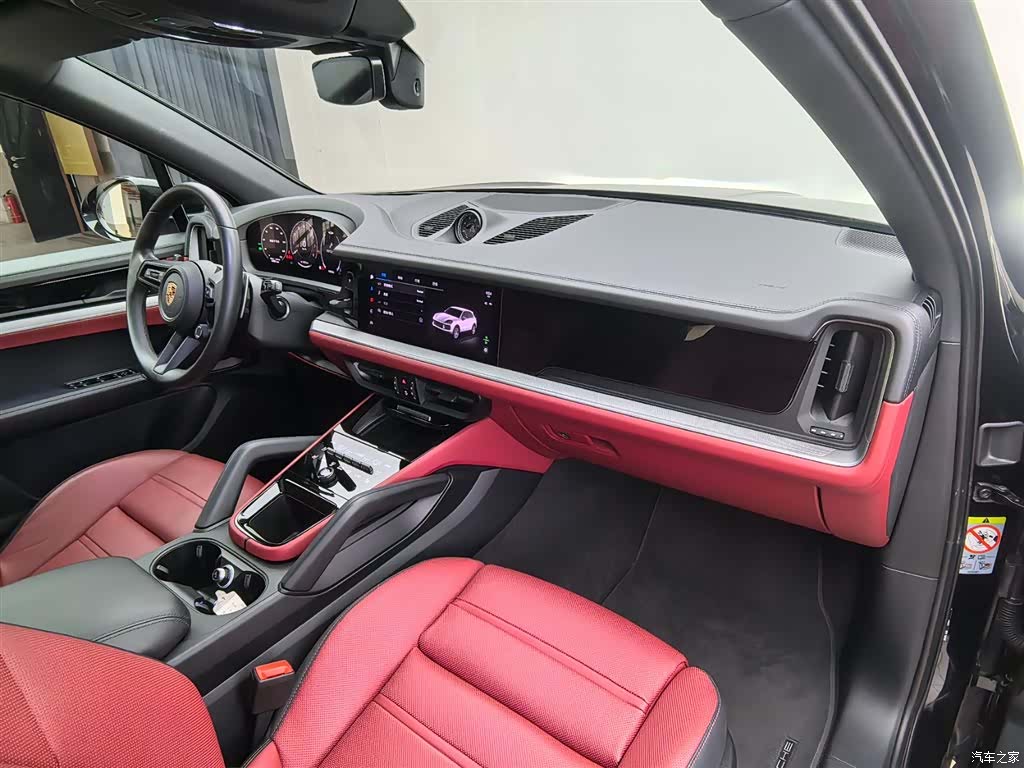Porsche Cayenne, 2025 15