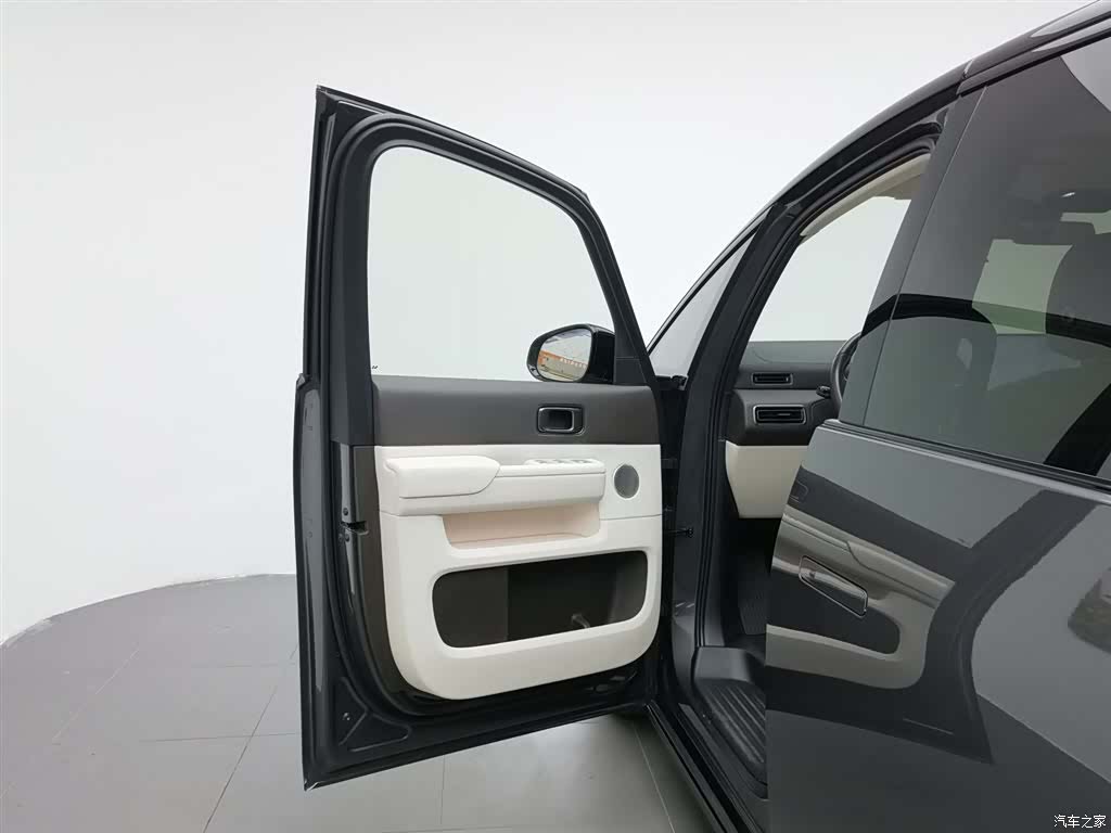 Li Auto MEGA, 2024 8