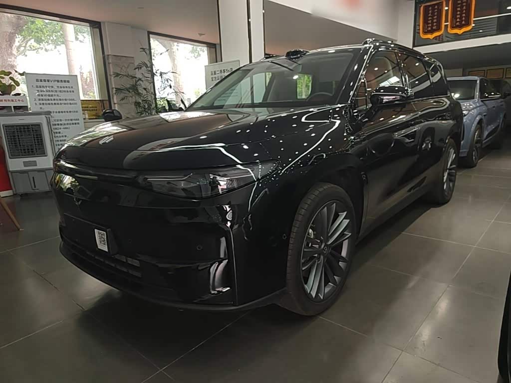 Leapmotor C16