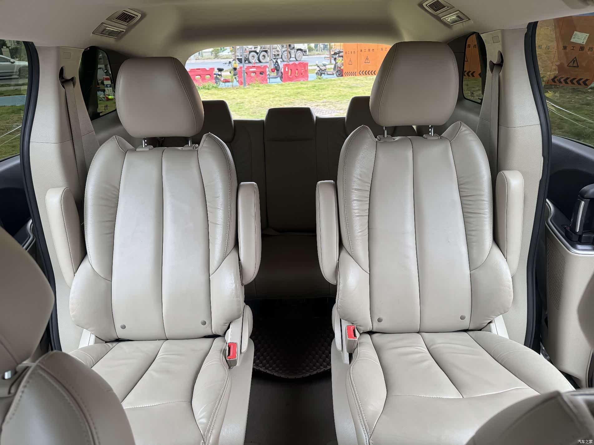 Buick GL8, 2015 21
